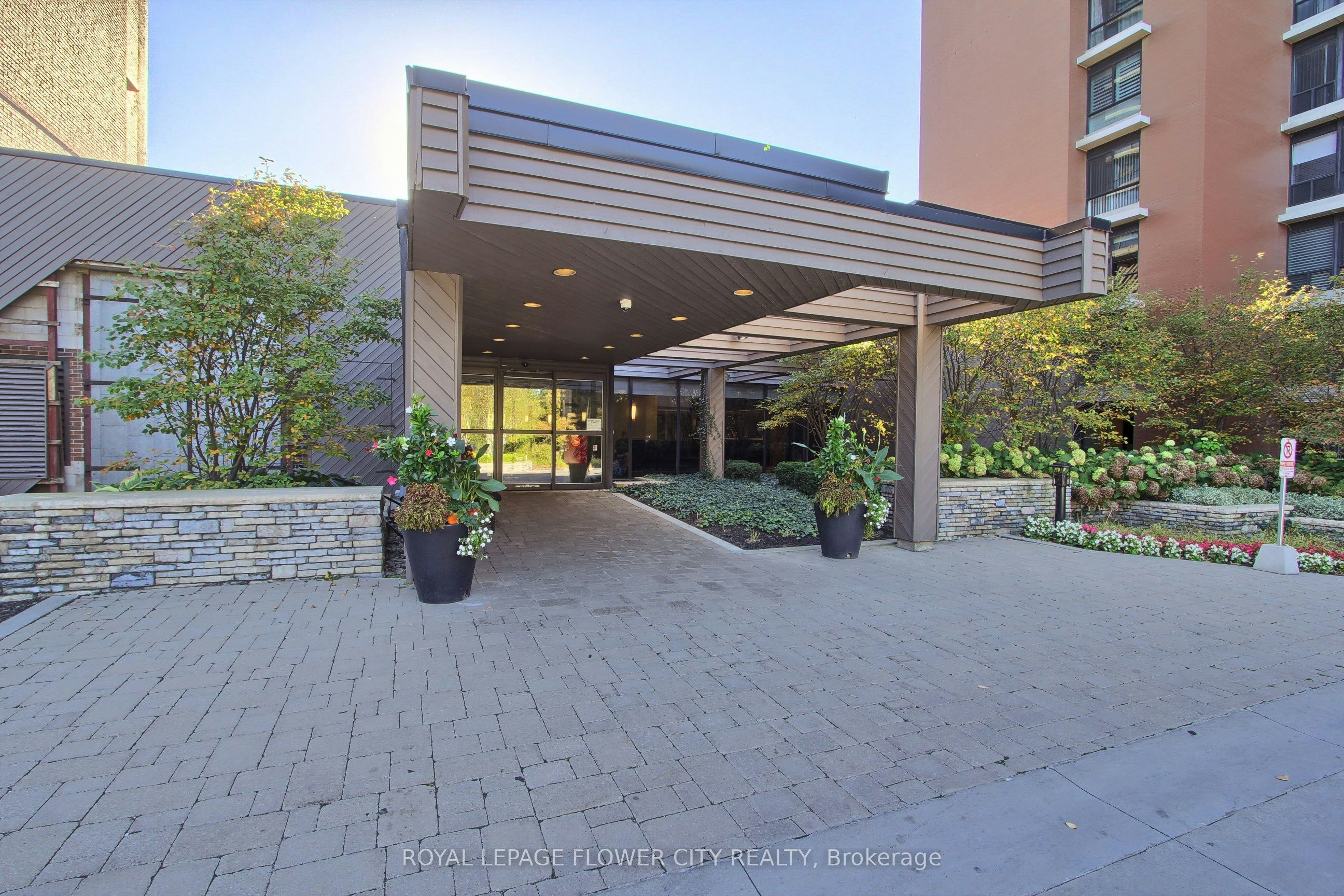 103-1400 Dixie Road, Mississauga, ON, L5E 3E1 - 3