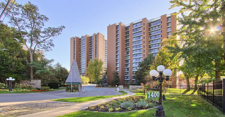 103-1400 Dixie Road, Mississauga, ON, L5E 3E1