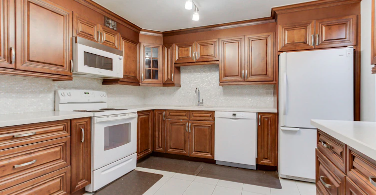 103-1400 Dixie Road, Mississauga, ON, L5E 3E1 - 8