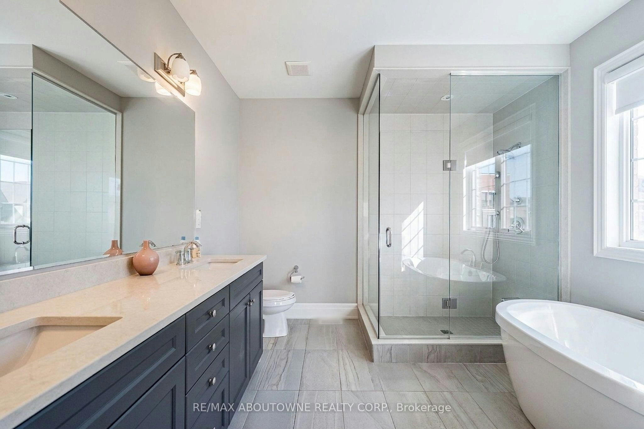 3002 Duggan Trail, Oakville, ON, L6H 7W9 - 32