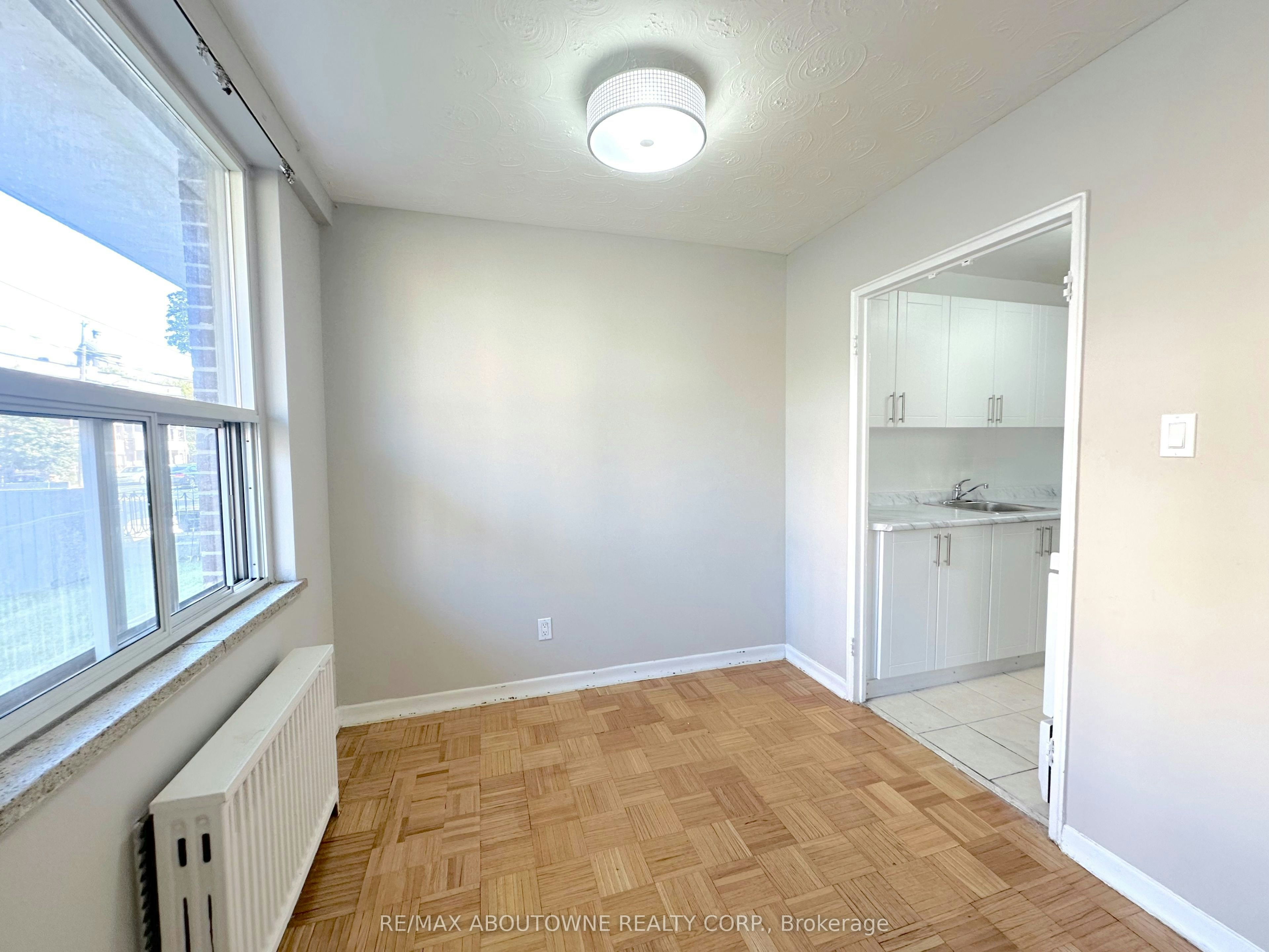108-145 Jameson Avenue, Toronto, ON, M6K 2X4 - 5
