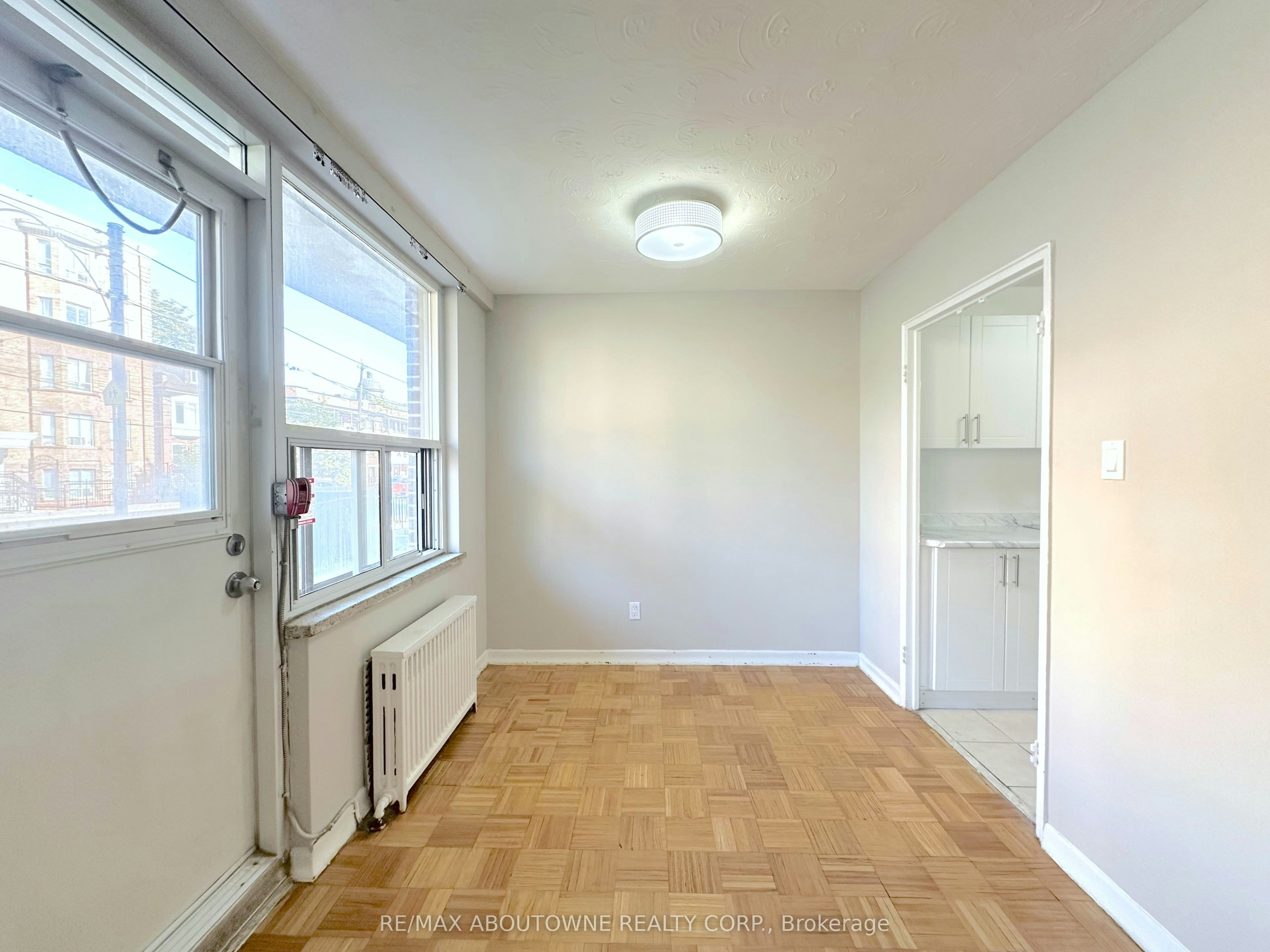 108-145 Jameson Avenue, Toronto, ON, M6K 2X4 - 4