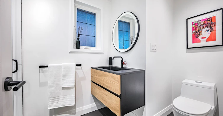 Upper Level-32 Seventh Street, Toronto, ON, M8V 3B2 - 8