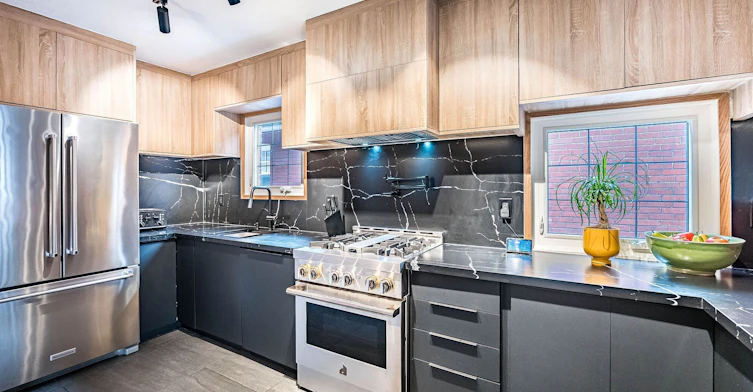Upper Level-32 Seventh Street, Toronto, ON, M8V 3B2 - 5