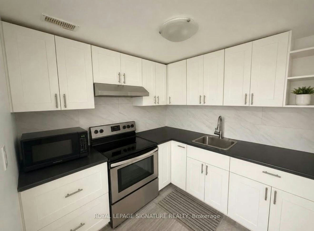 3011 Mission Hill Drive, Mississauga, ON, L5M 0B8