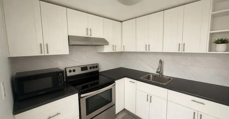 3011 Mission Hill Drive, Mississauga, ON, L5M 0B8