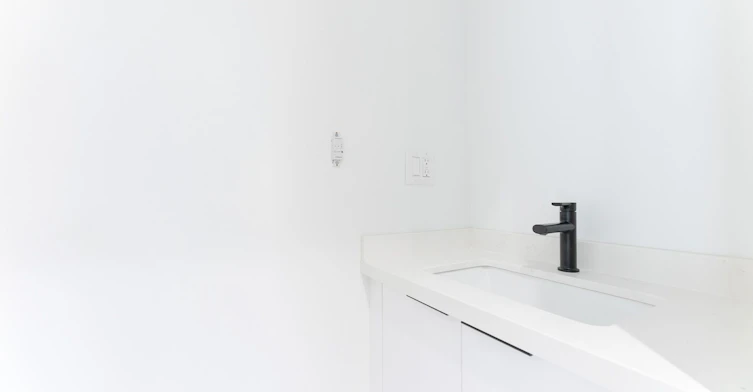 GRDNSUITE-38 Thirty Third Street, Toronto, ON, M8W 3H1 - 12