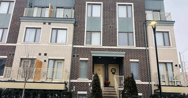 189-10 Lloyd Janes Lane, Toronto, ON, M8V 0J6 - 2
