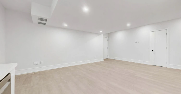 5B-170 Dixon Road, Toronto, ON, M9P 2L8 - 10