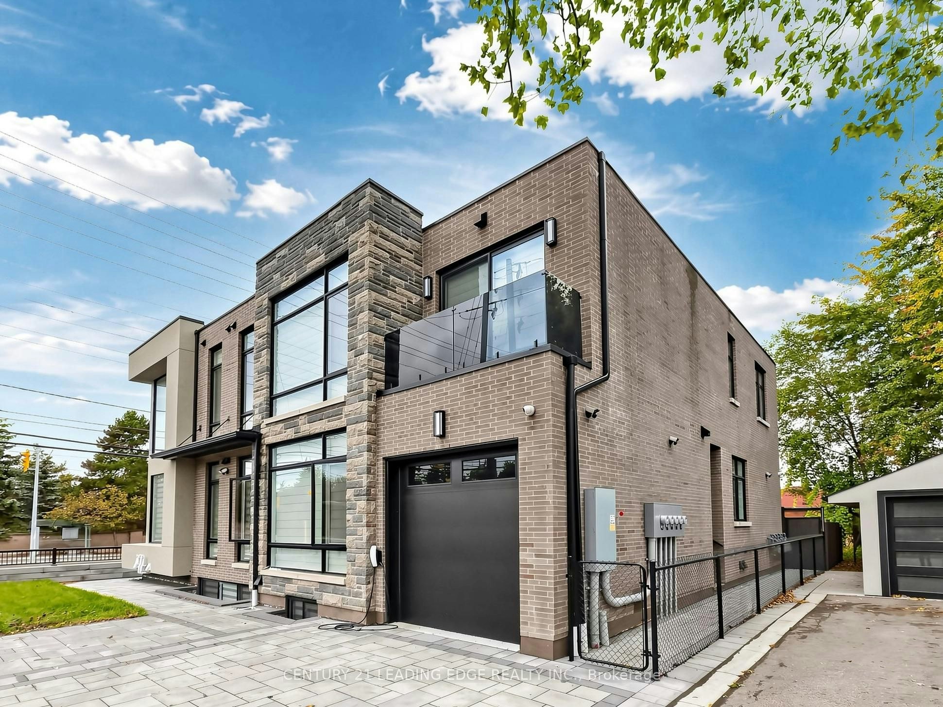 5B-170 Dixon Road, Toronto, ON, M9P 2L8 - 3