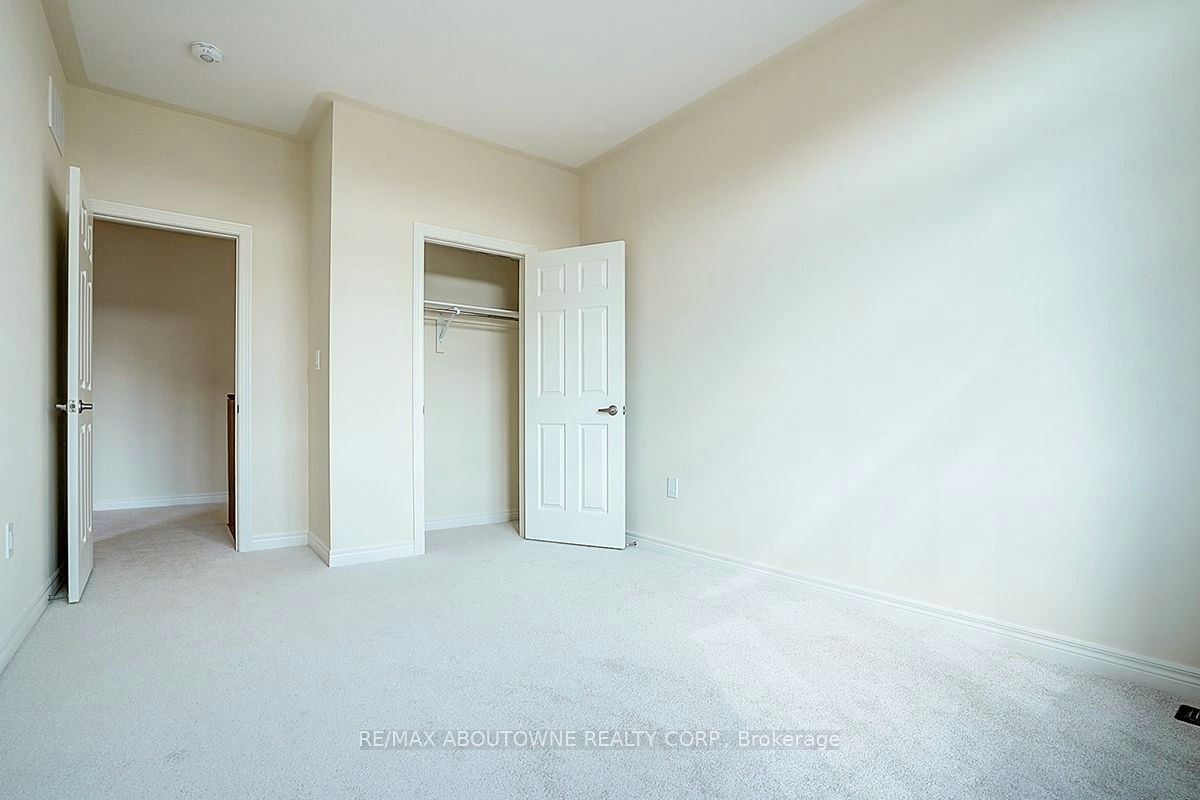 3175 Crystal Drive, Oakville, ON, L6M 0W8 - 24