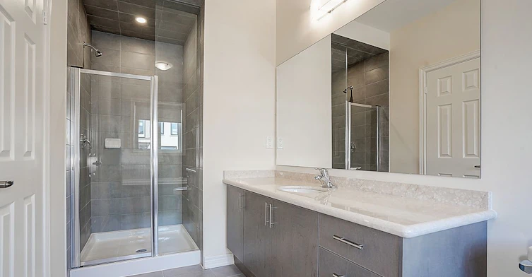 3175 Crystal Drive, Oakville, ON, L6M 0W8 - 36