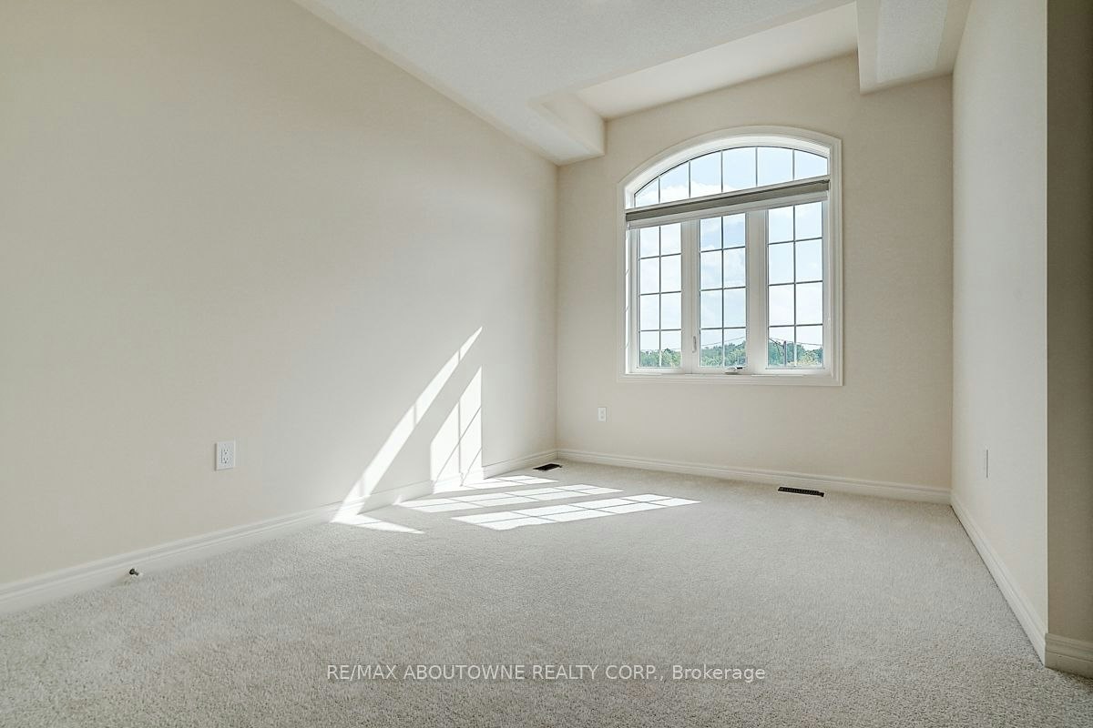 3175 Crystal Drive, Oakville, ON, L6M 0W8 - 21