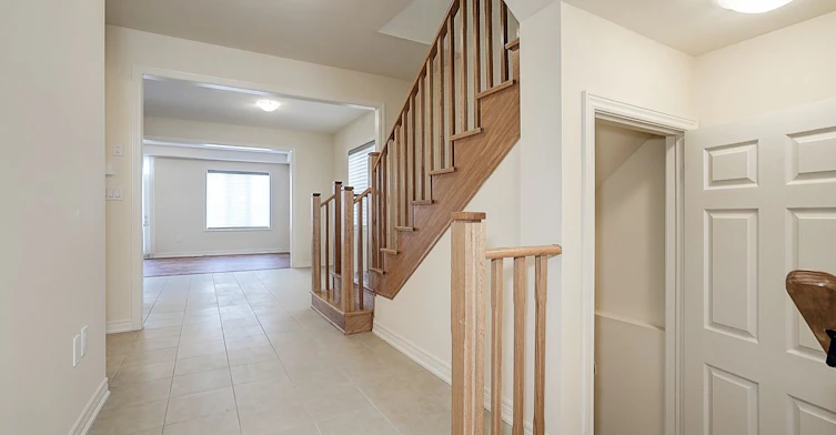 3175 Crystal Drive, Oakville, ON, L6M 0W8 - 5