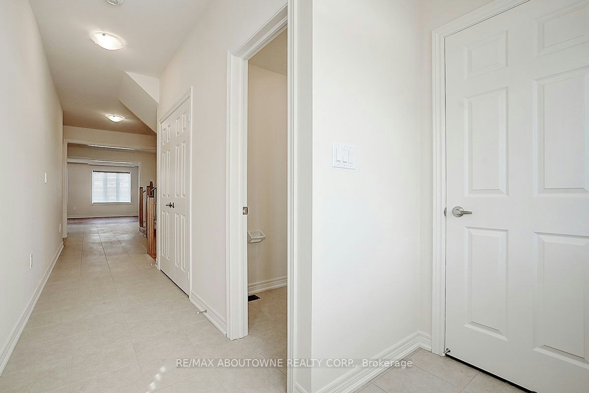 3175 Crystal Drive, Oakville, ON, L6M 0W8 - 3