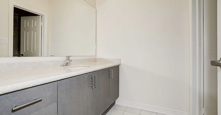 3175 Crystal Drive, Oakville, ON, L6M 0W8 - 38