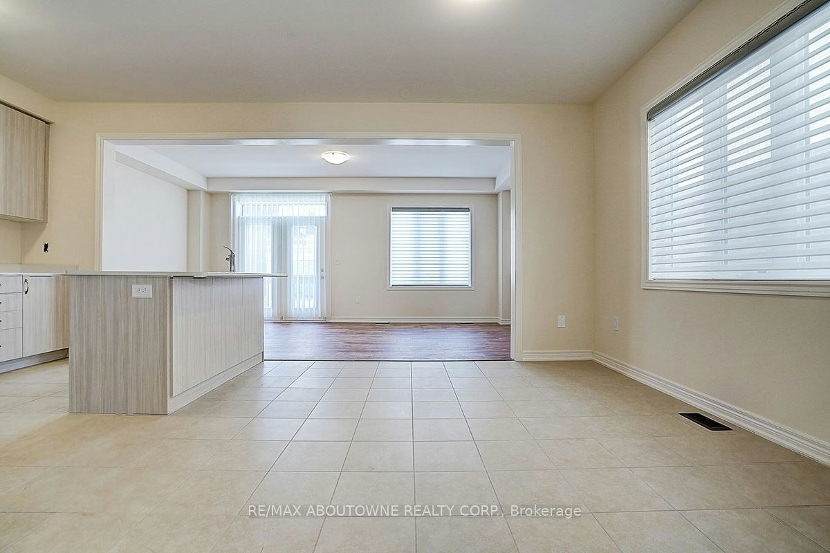 3175 Crystal Drive, Oakville, ON, L6M 0W8 - 7