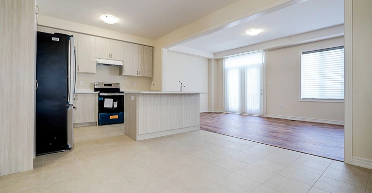 3175 Crystal Drive, Oakville, ON, L6M 0W8 - 8