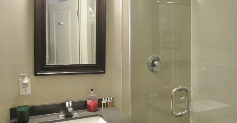 18B Algoma Street, Toronto, ON, M8Y 1C3 - 10