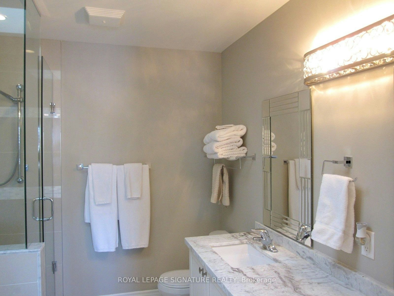 18B Algoma Street, Toronto, ON, M8Y 1C3 - 31