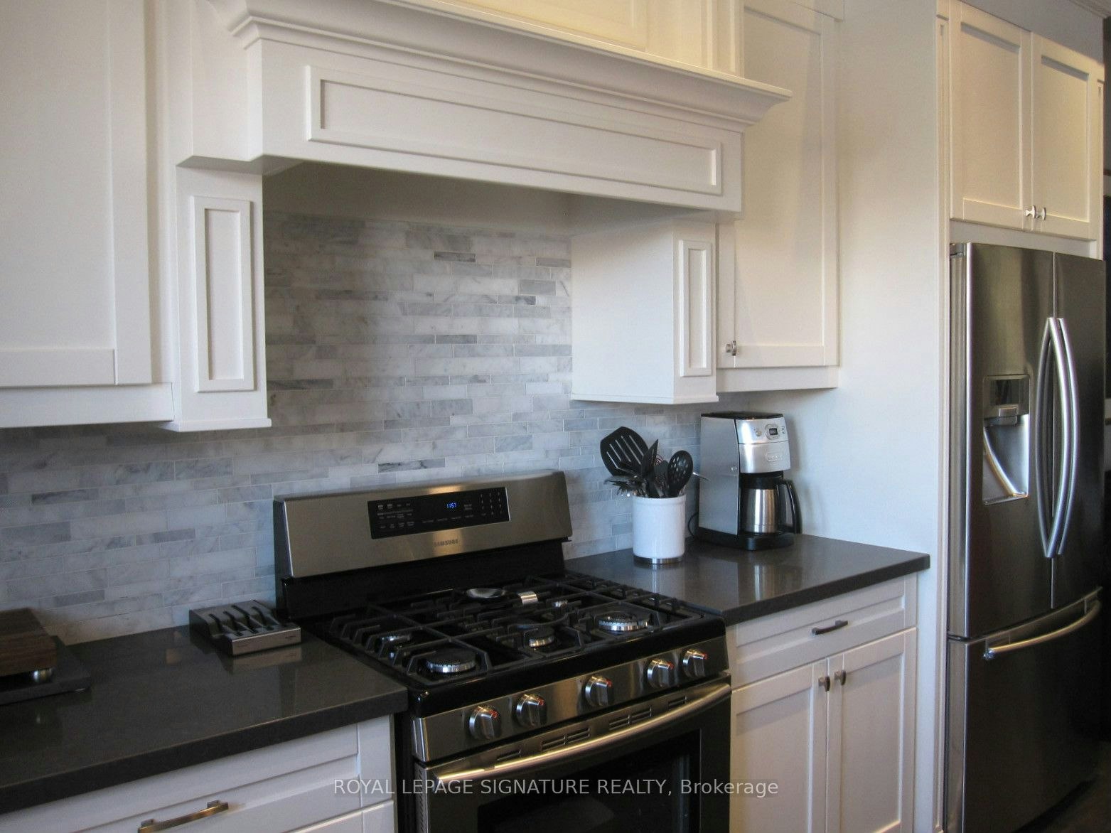 18B Algoma Street, Toronto, ON, M8Y 1C3 - 14