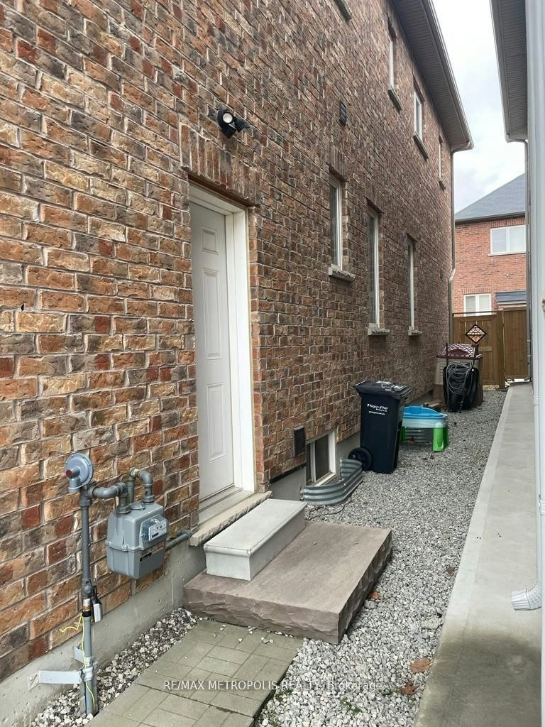 Bsmt-472 Brisdale Drive, Brampton, ON, L7A 4J4 - 3