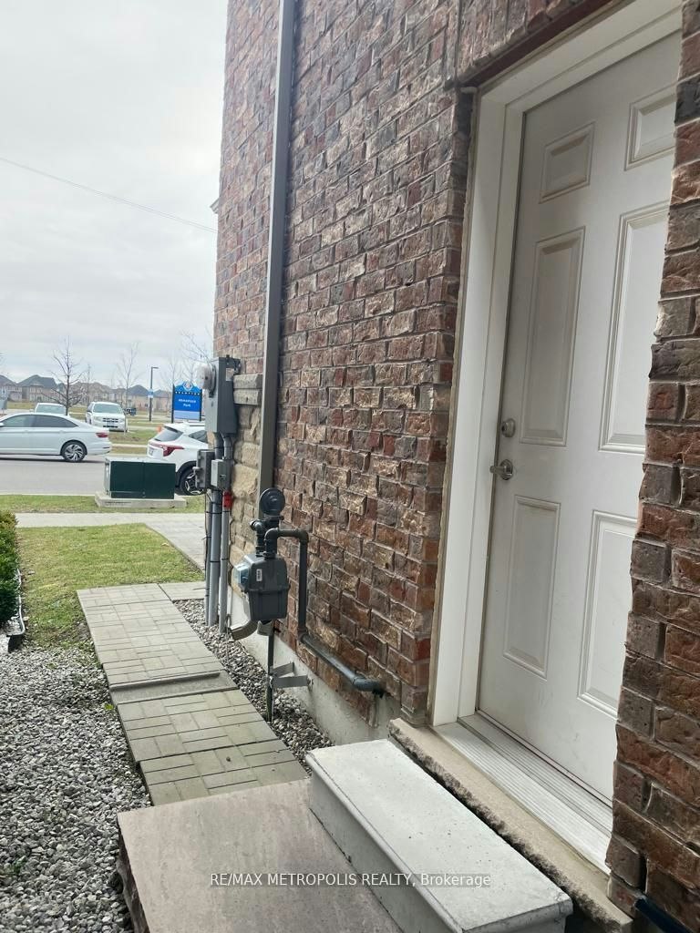 Bsmt-472 Brisdale Drive, Brampton, ON, L7A 4J4 - 4