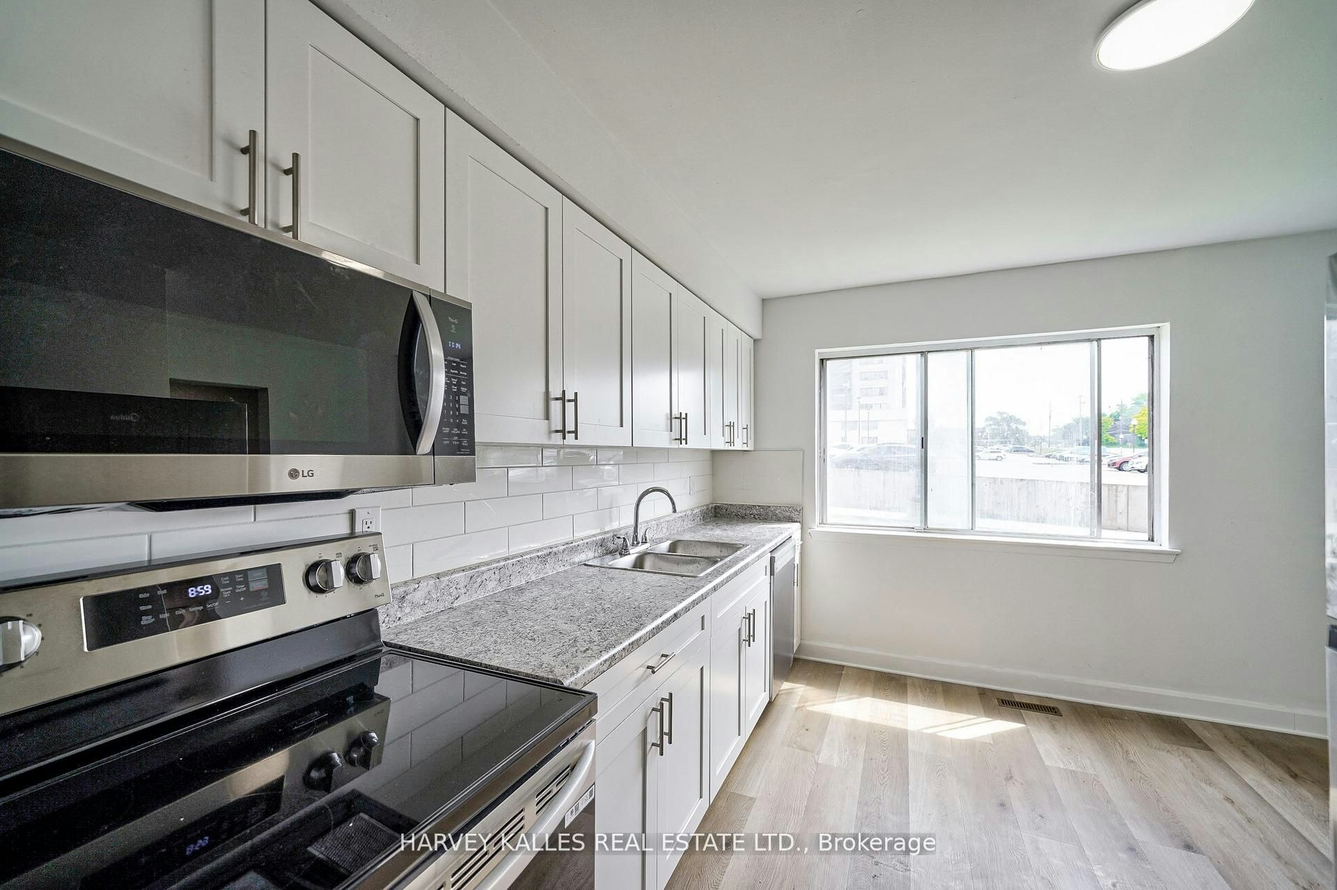 TH602-2012 Sheppard Avenue W, Toronto, ON, M3N 1A2 - 11