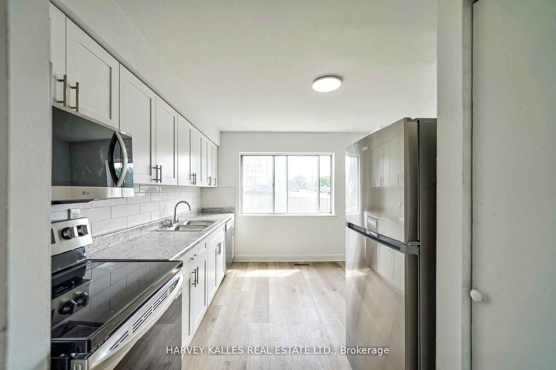 TH602-2012 Sheppard Avenue W, Toronto, ON, M3N 1A2 - 12