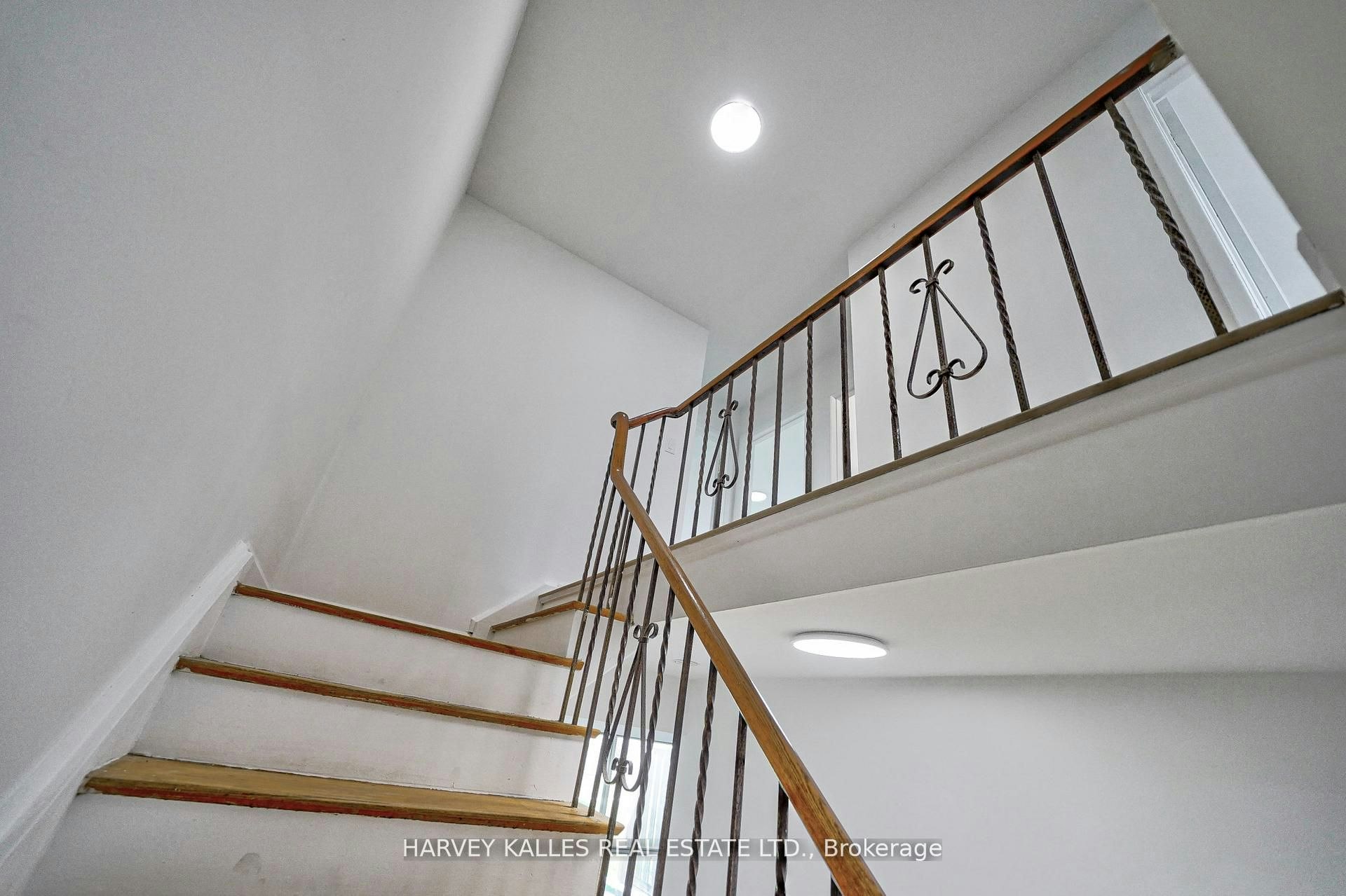 TH602-2012 Sheppard Avenue W, Toronto, ON, M3N 1A2 - 22