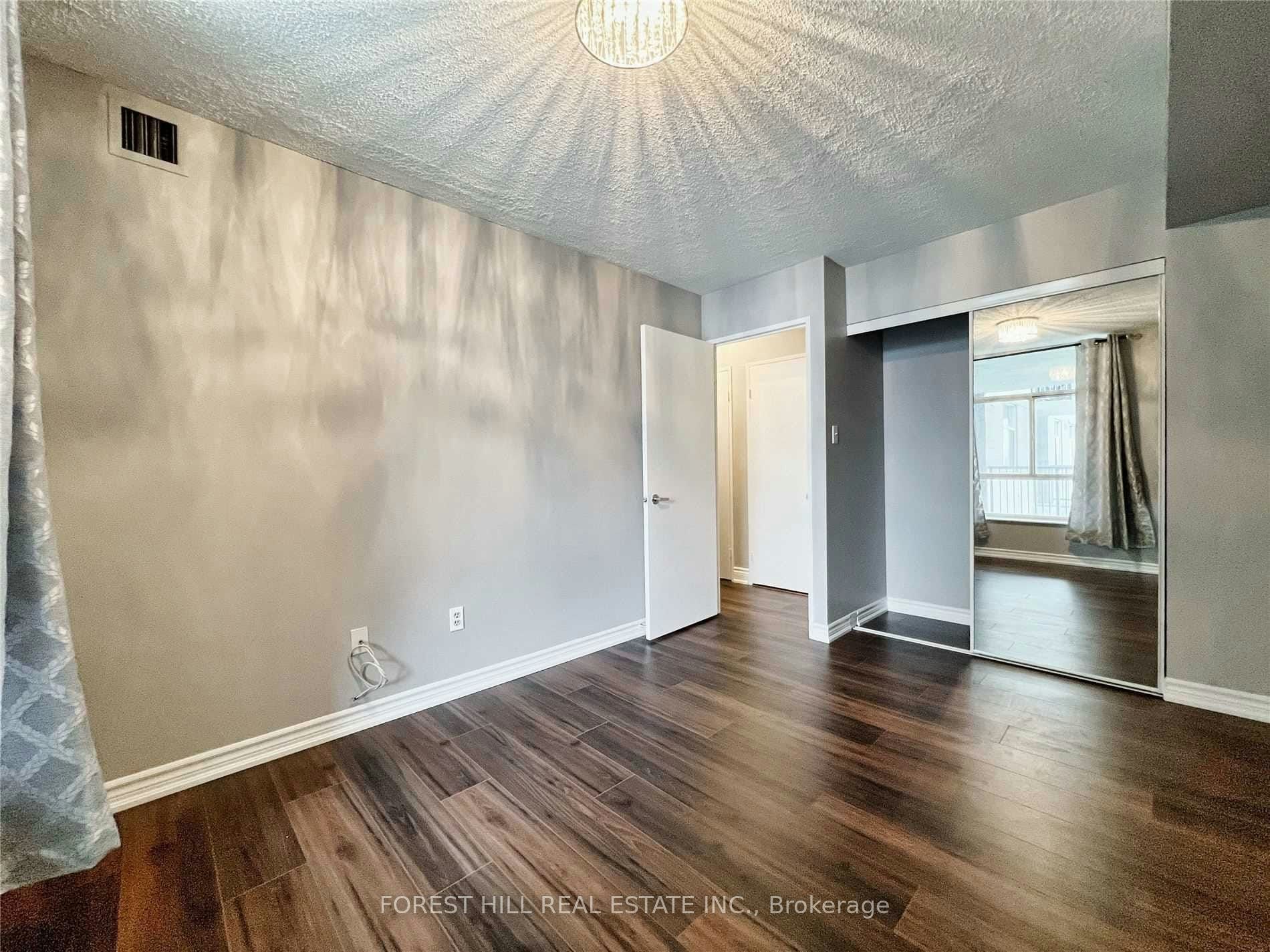 1506-3559 Eglinton Avenue, Toronto, ON, M6M 5C6 - 13