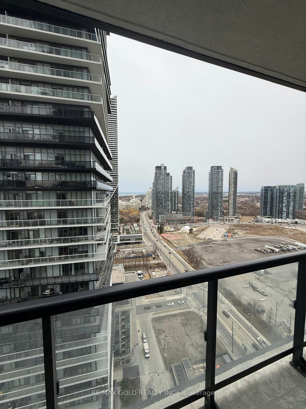 2707-38 Annie Craig Drive, Toronto, ON, M8V 0G9 - 2