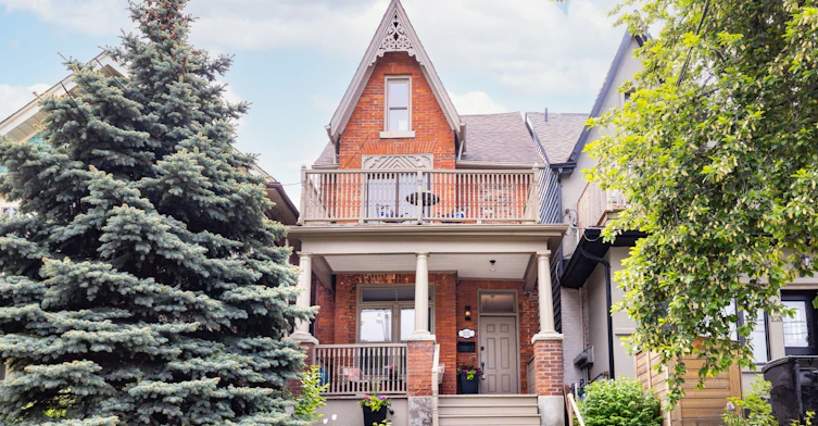 151 Humberside Avenue, Toronto, ON, M6P 1K3