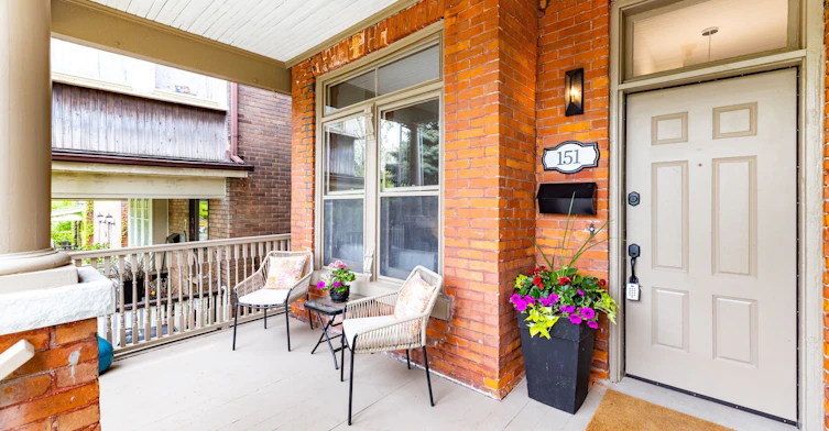 151 Humberside Avenue, Toronto, ON, M6P 1K3 - 2