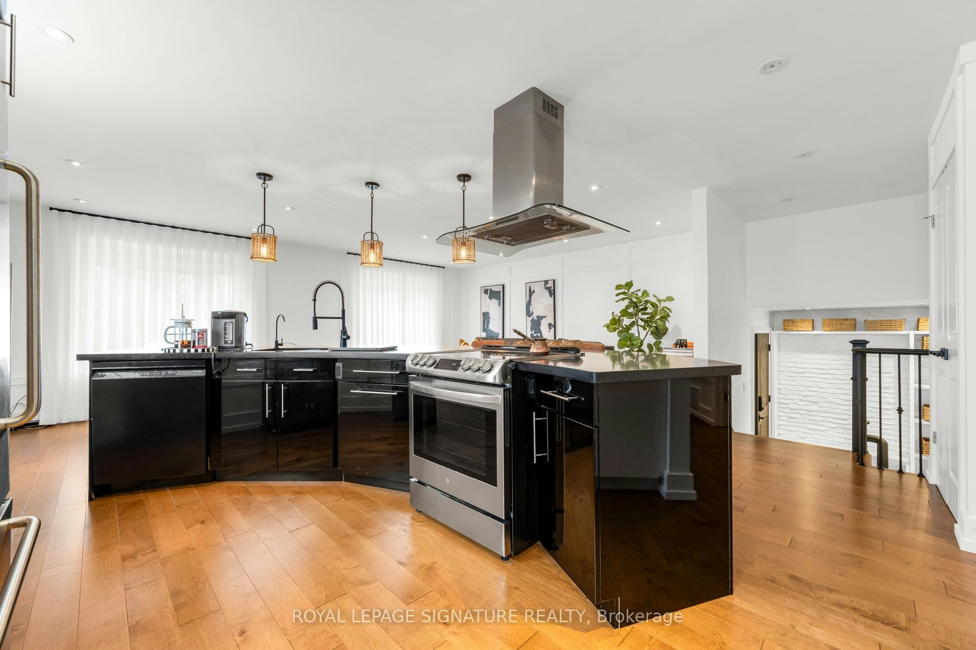 2364 Wyandotte Drive, Oakville, ON, L6L 2T6 - 5