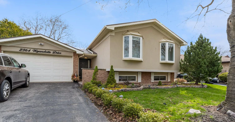 2364 Wyandotte Drive, Oakville, ON, L6L 2T6