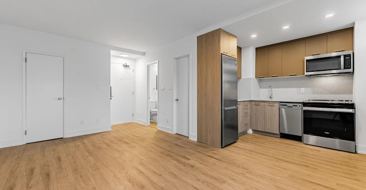 N1018-135 Tyndall Avenue, Toronto, ON, M6K 2G3 - 5