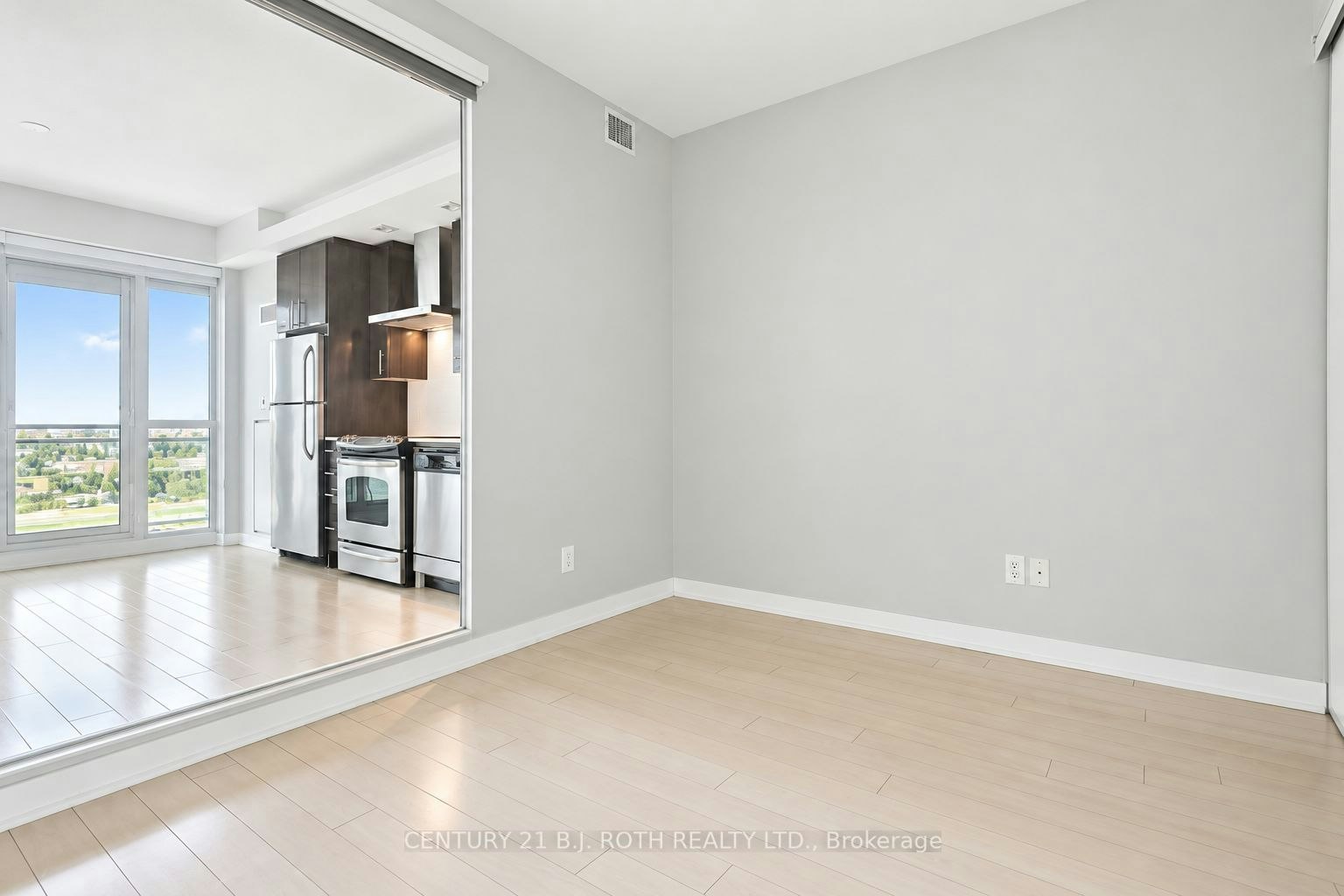 923-165 Legion Road N, Toronto, ON, M8Y 0B3 - 8