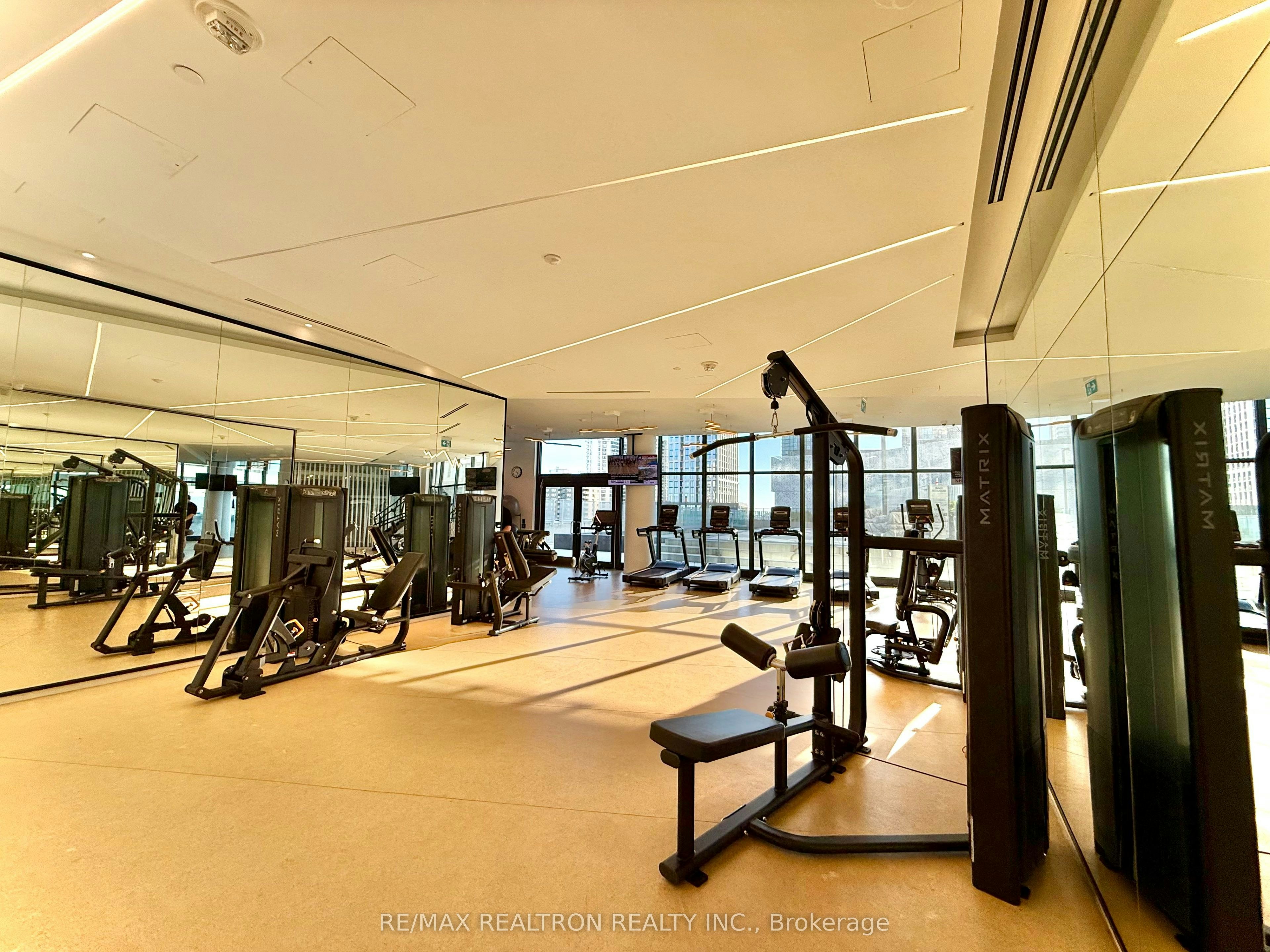1411-3900 Confederation Parkway, Mississauga, ON, L5B 0M3 - 18