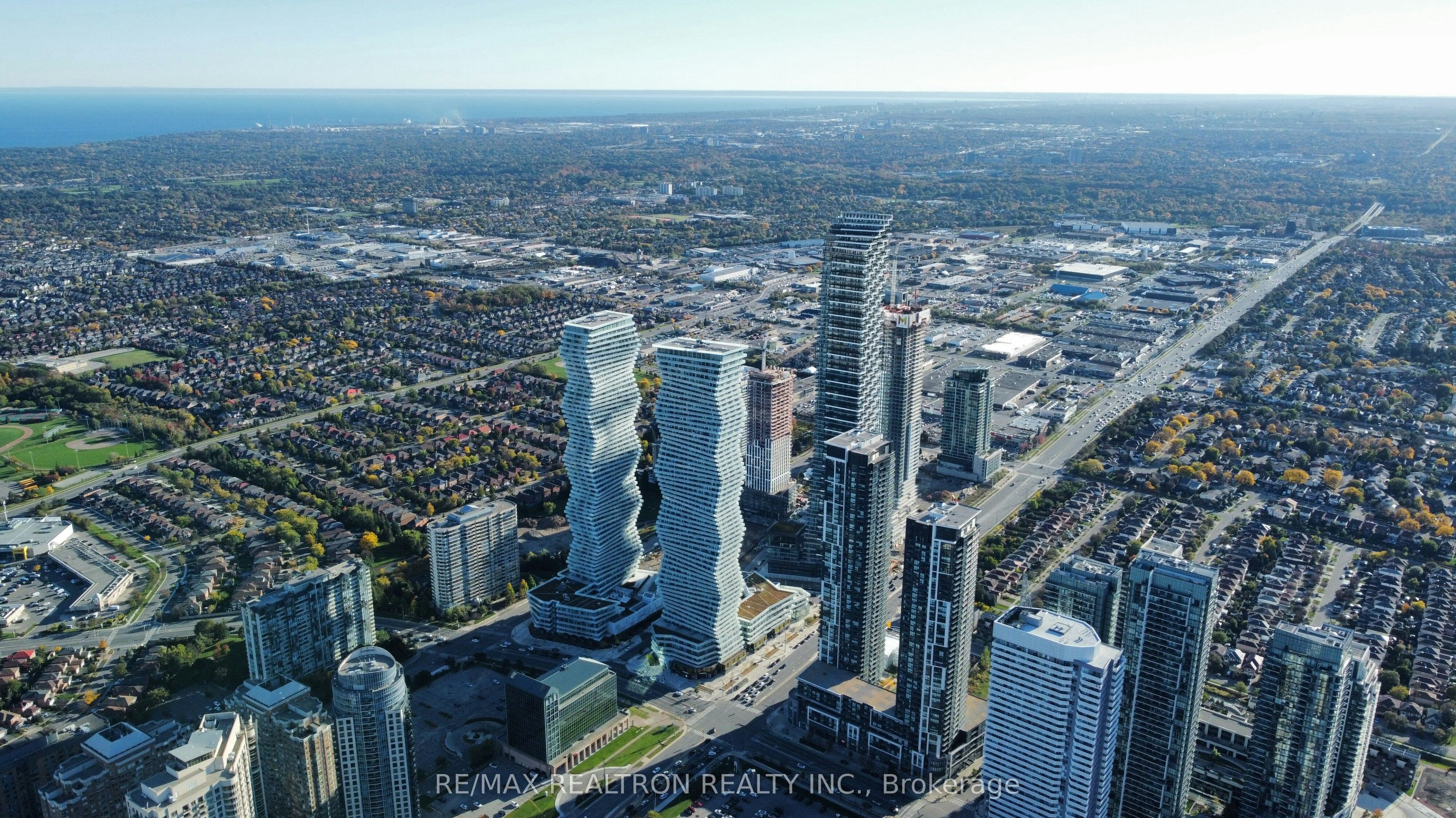 1411-3900 Confederation Parkway, Mississauga, ON, L5B 0M3 - 26
