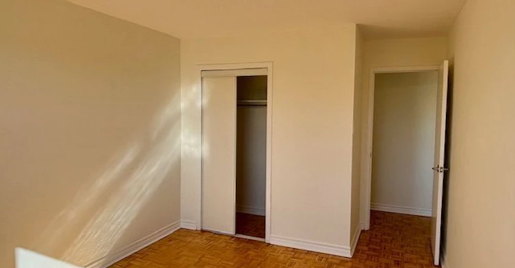 2-408-515 North Service Road, Mississauga, ON, L5A 1B3 - 8