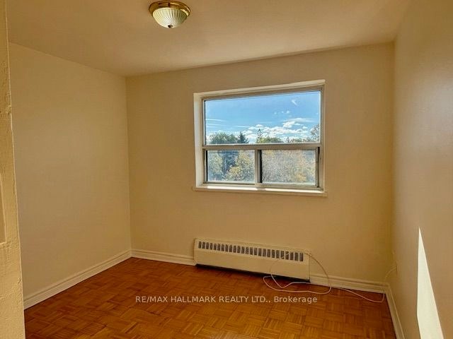 2-408-515 North Service Road, Mississauga, ON, L5A 1B3 - 9