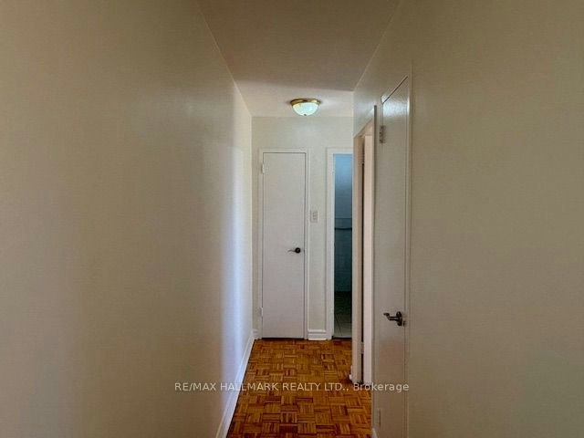 2-408-515 North Service Road, Mississauga, ON, L5A 1B3 - 6