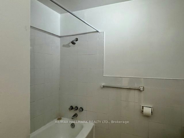 2-408-515 North Service Road, Mississauga, ON, L5A 1B3 - 11
