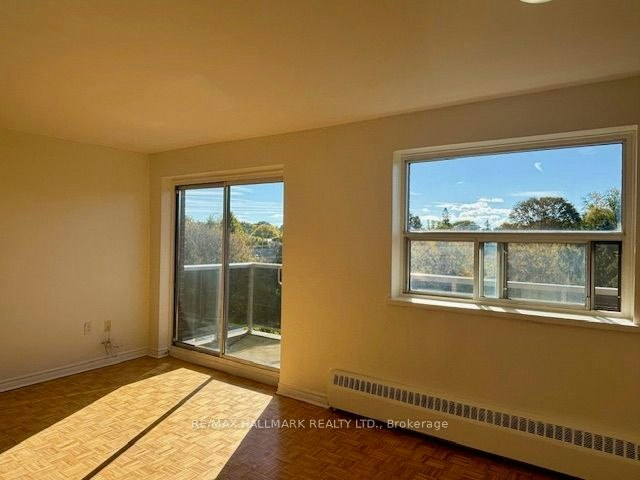 2-408-515 North Service Road, Mississauga, ON, L5A 1B3 - 3