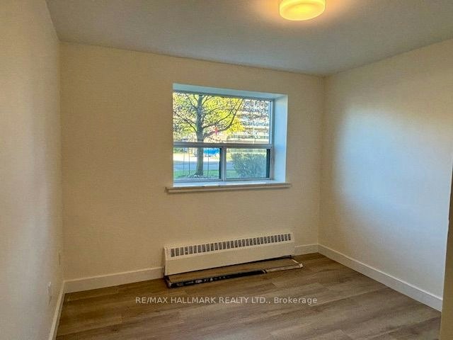 2-109-515 North Service Road, Mississauga, ON, L5A 1B3 - 6
