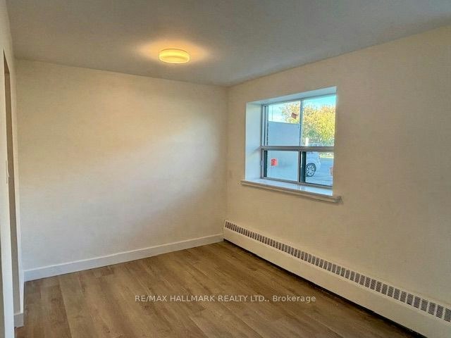 2-109-515 North Service Road, Mississauga, ON, L5A 1B3 - 10