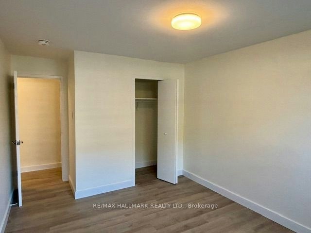 2-109-515 North Service Road, Mississauga, ON, L5A 1B3 - 7