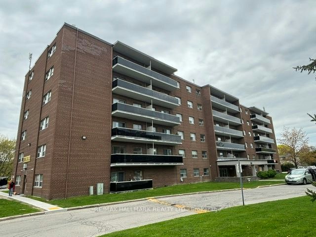2-109-515 North Service Road, Mississauga, ON, L5A 1B3