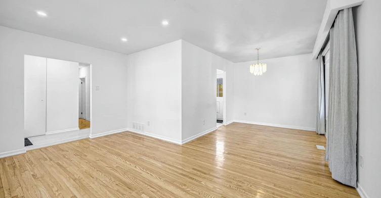 65 Harrop Avenue, Toronto, ON, M9B 2H1 - 7